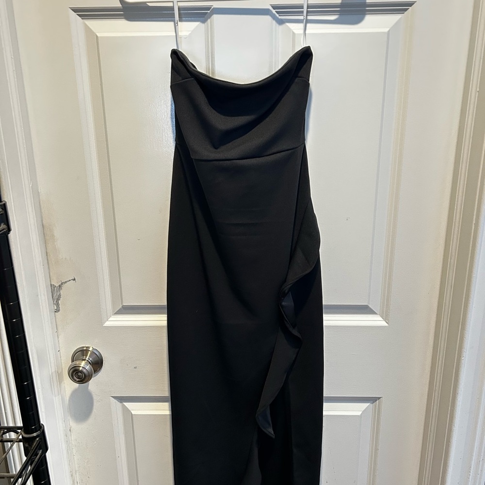 Lulu's Elegant Black Strapless Dress